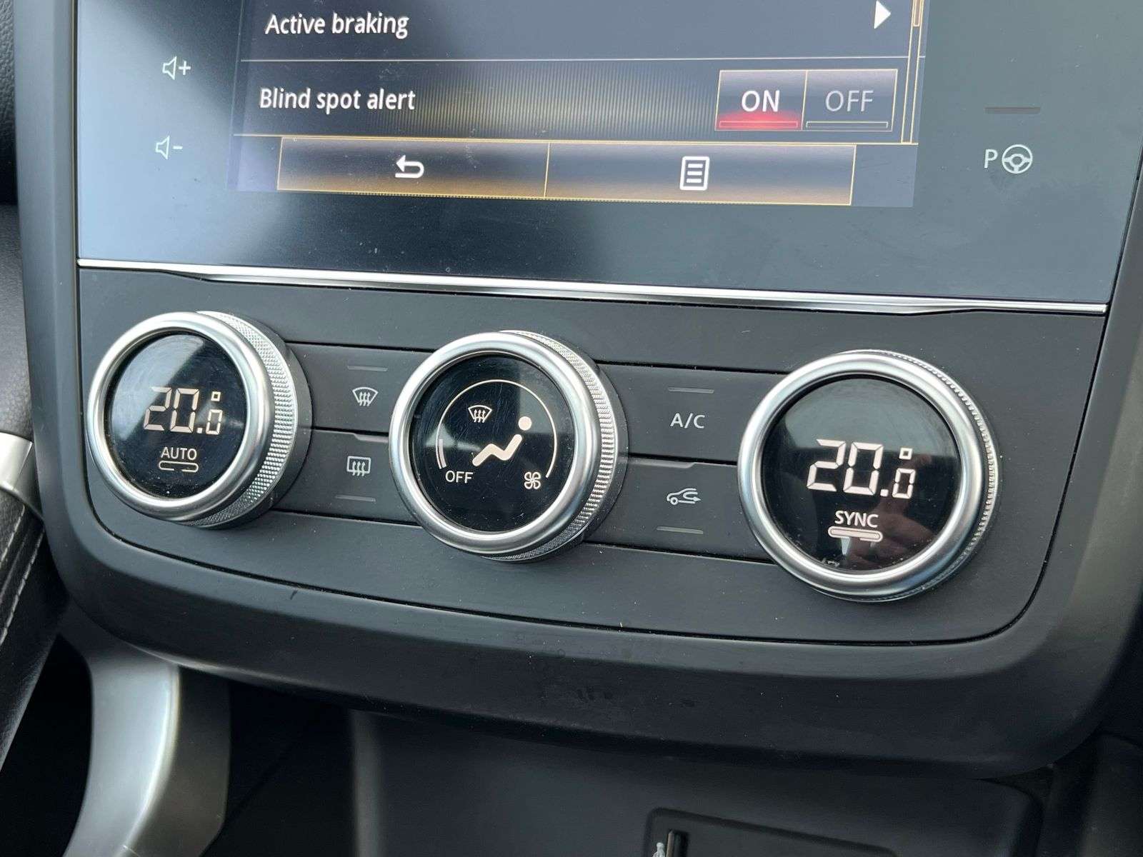 2019 RENAULT KADJAR 2019 RENAULT KADJAR