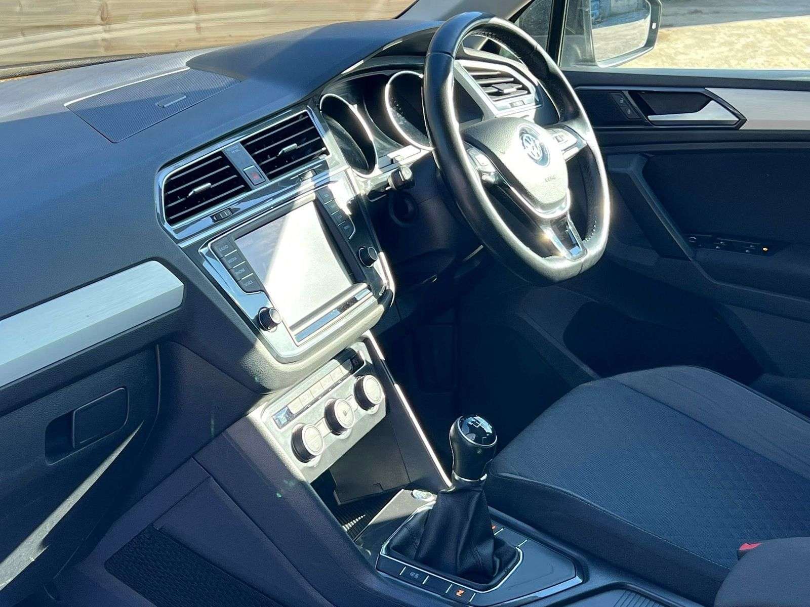 2017 VOLKSWAGEN TIGUAN 2017 VOLKSWAGEN TIGUAN