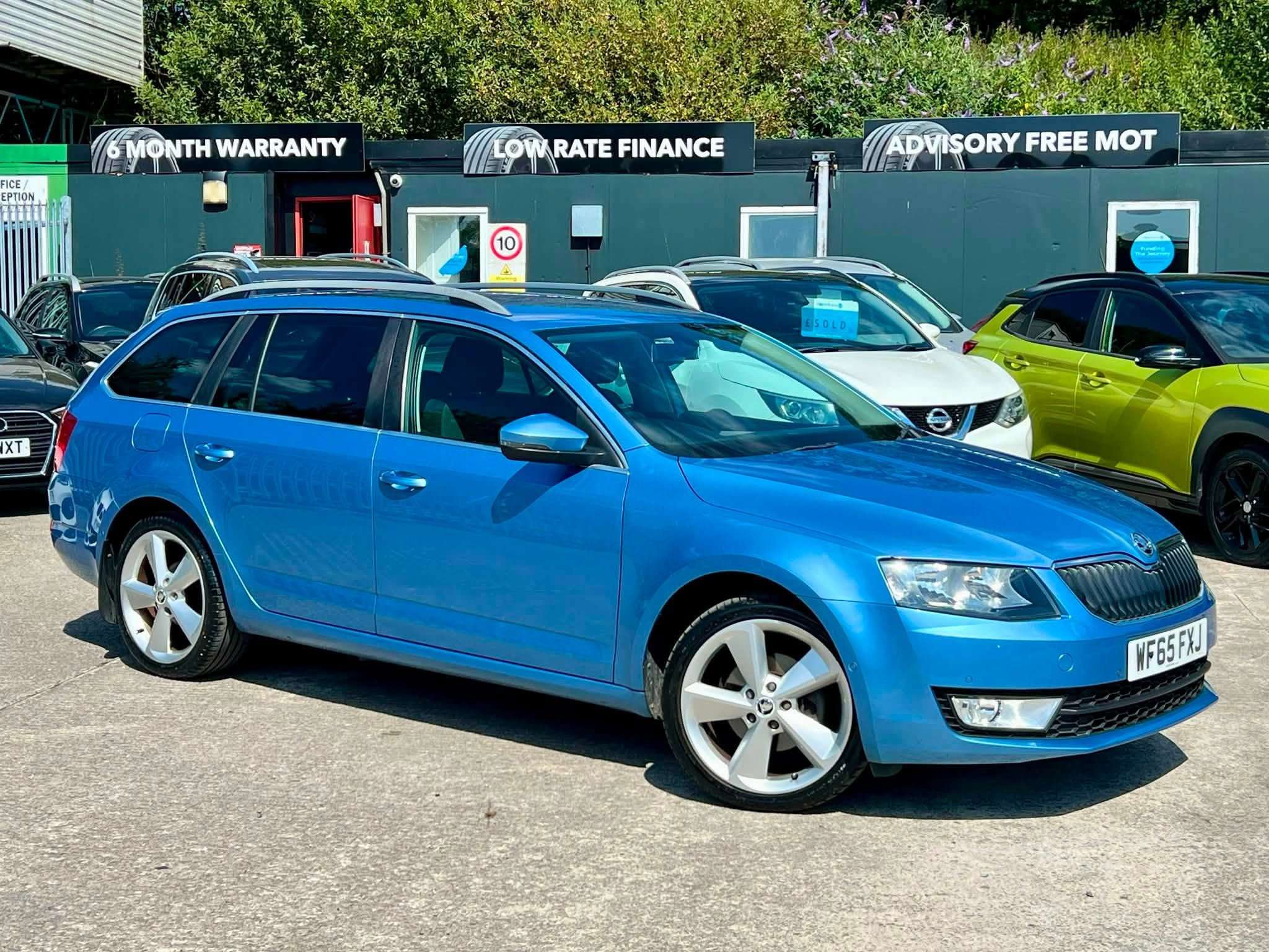 A 2015 SKODA OCTAVIA 2.0 TDI SE Business Estate 5dr Diesel Manual Euro 6 (s/s) (150 ps) A 2015 SKODA OCTAVIA 2.0 TDI SE Business Estate 5dr Diesel Manual Euro 6 (s/s) (150 ps)
