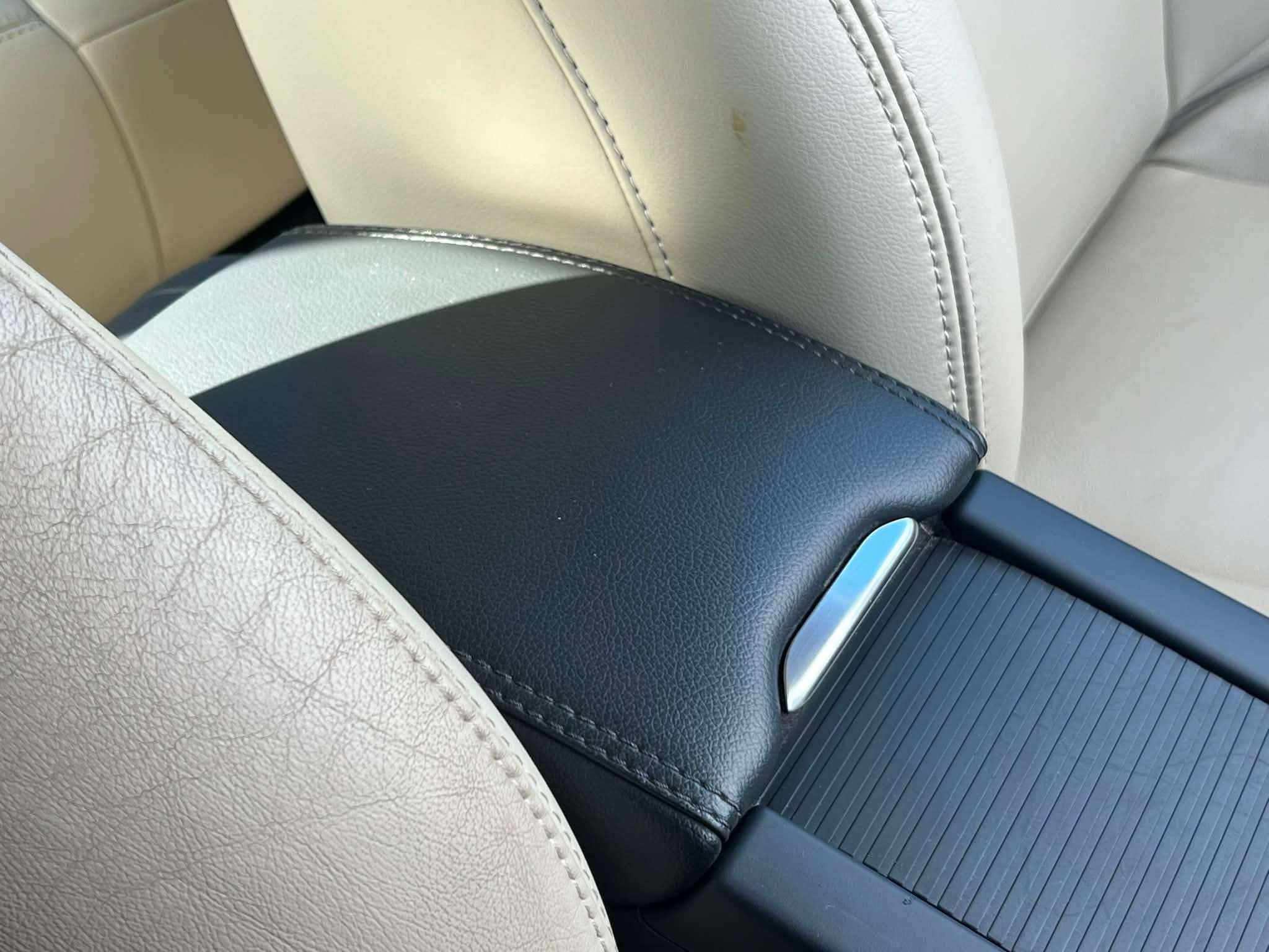 2017 VOLVO XC60 2017 VOLVO XC60