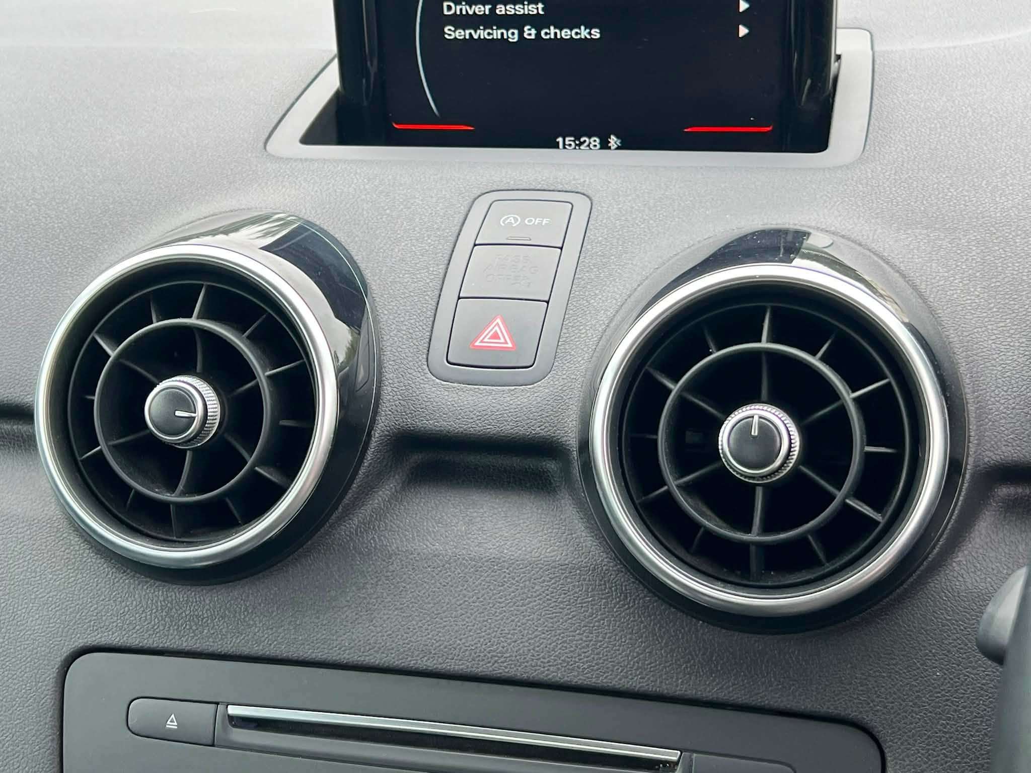 2017 AUDI A1 2017 AUDI A1
