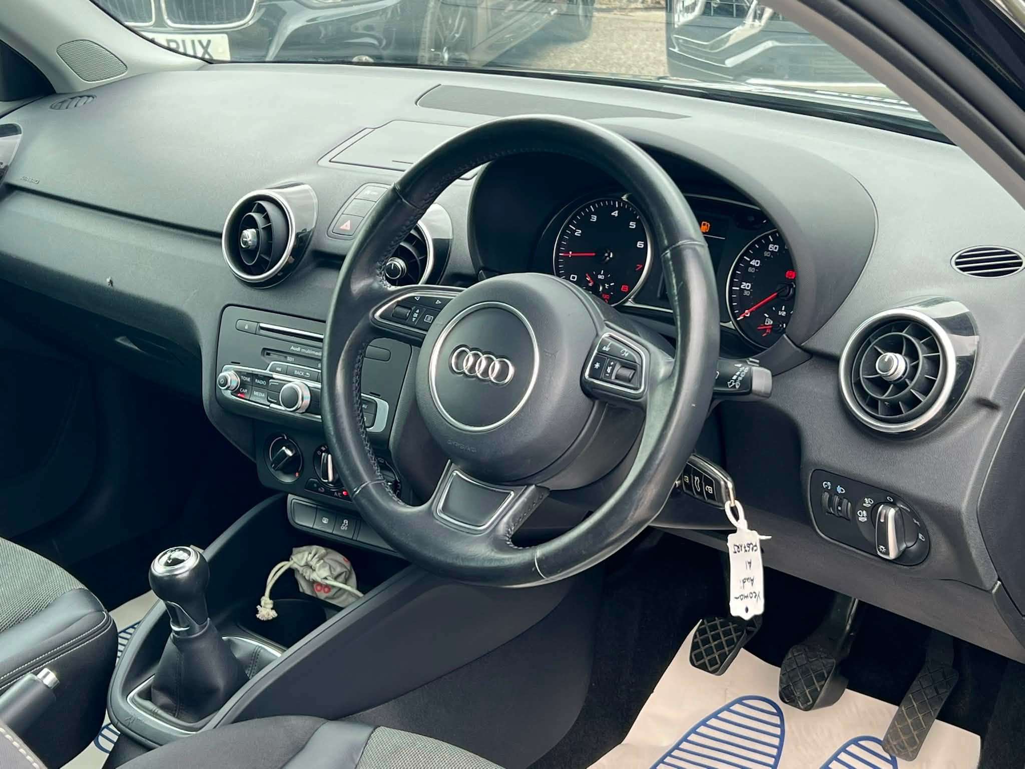 2017 AUDI A1 2017 AUDI A1