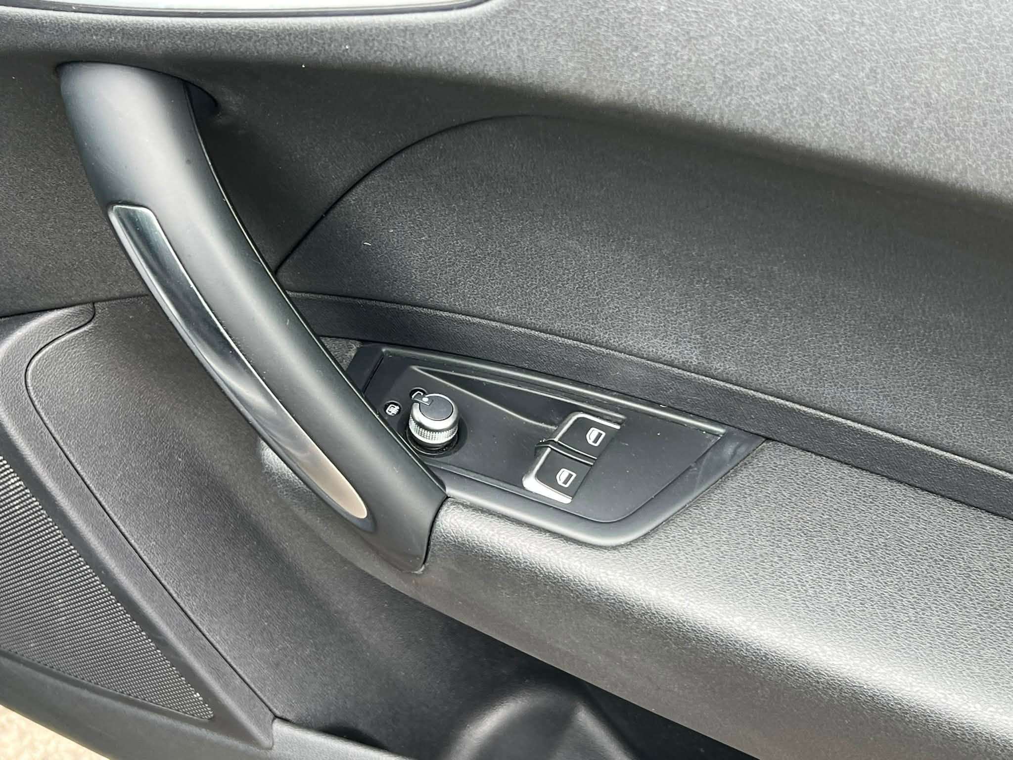 2017 AUDI A1 2017 AUDI A1