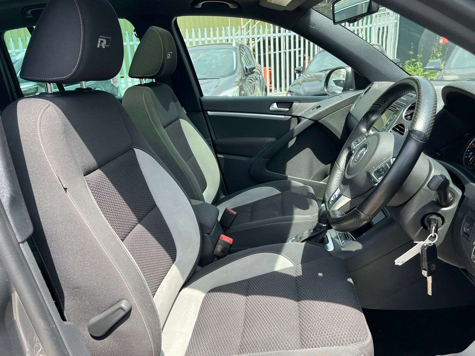 2015 VOLKSWAGEN TIGUAN 2015 VOLKSWAGEN TIGUAN