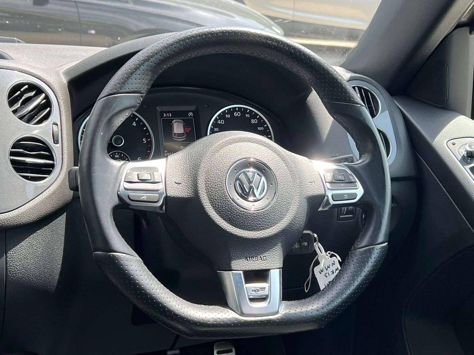 2015 VOLKSWAGEN TIGUAN 2015 VOLKSWAGEN TIGUAN