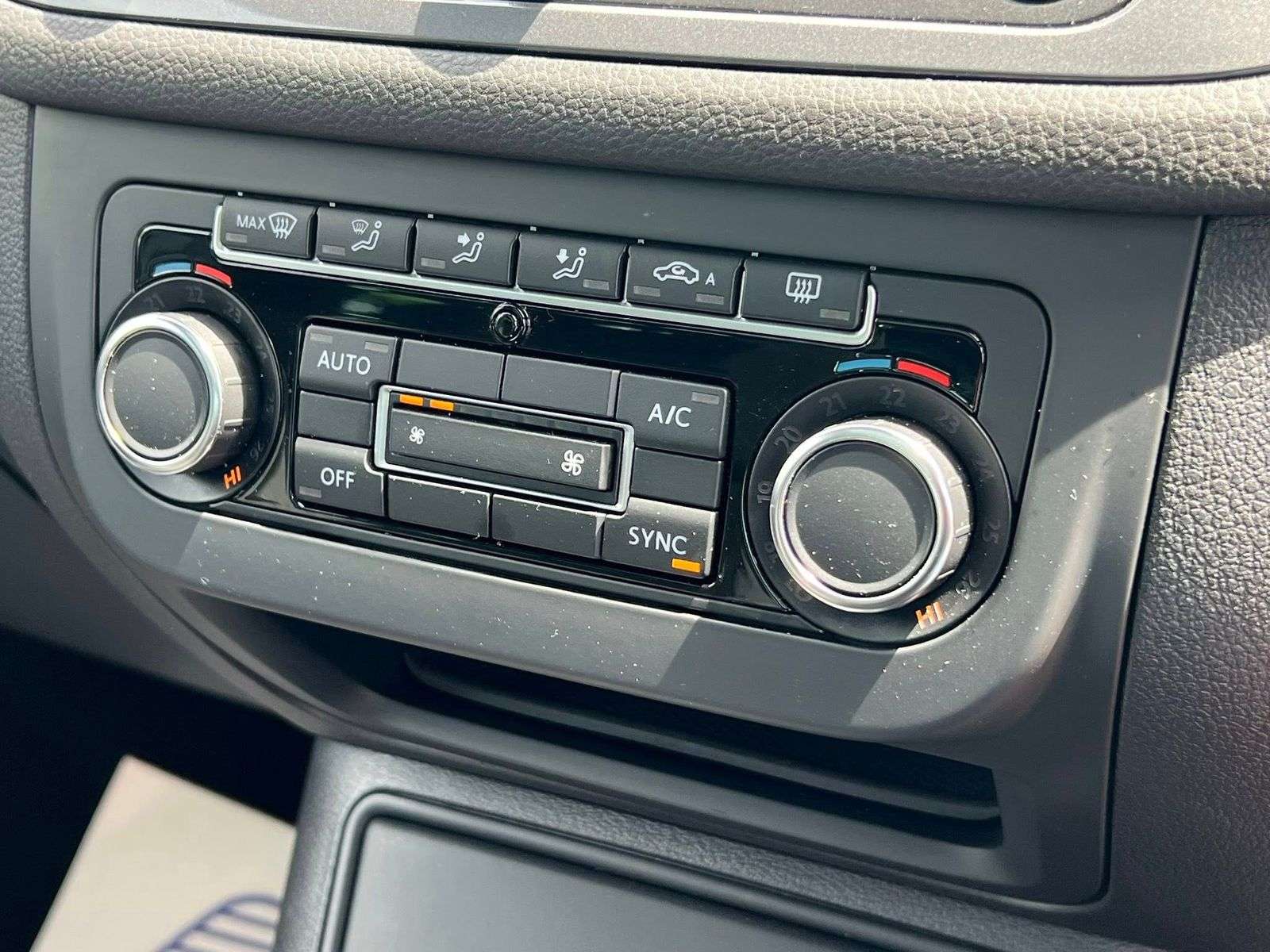 2015 VOLKSWAGEN TIGUAN 2015 VOLKSWAGEN TIGUAN