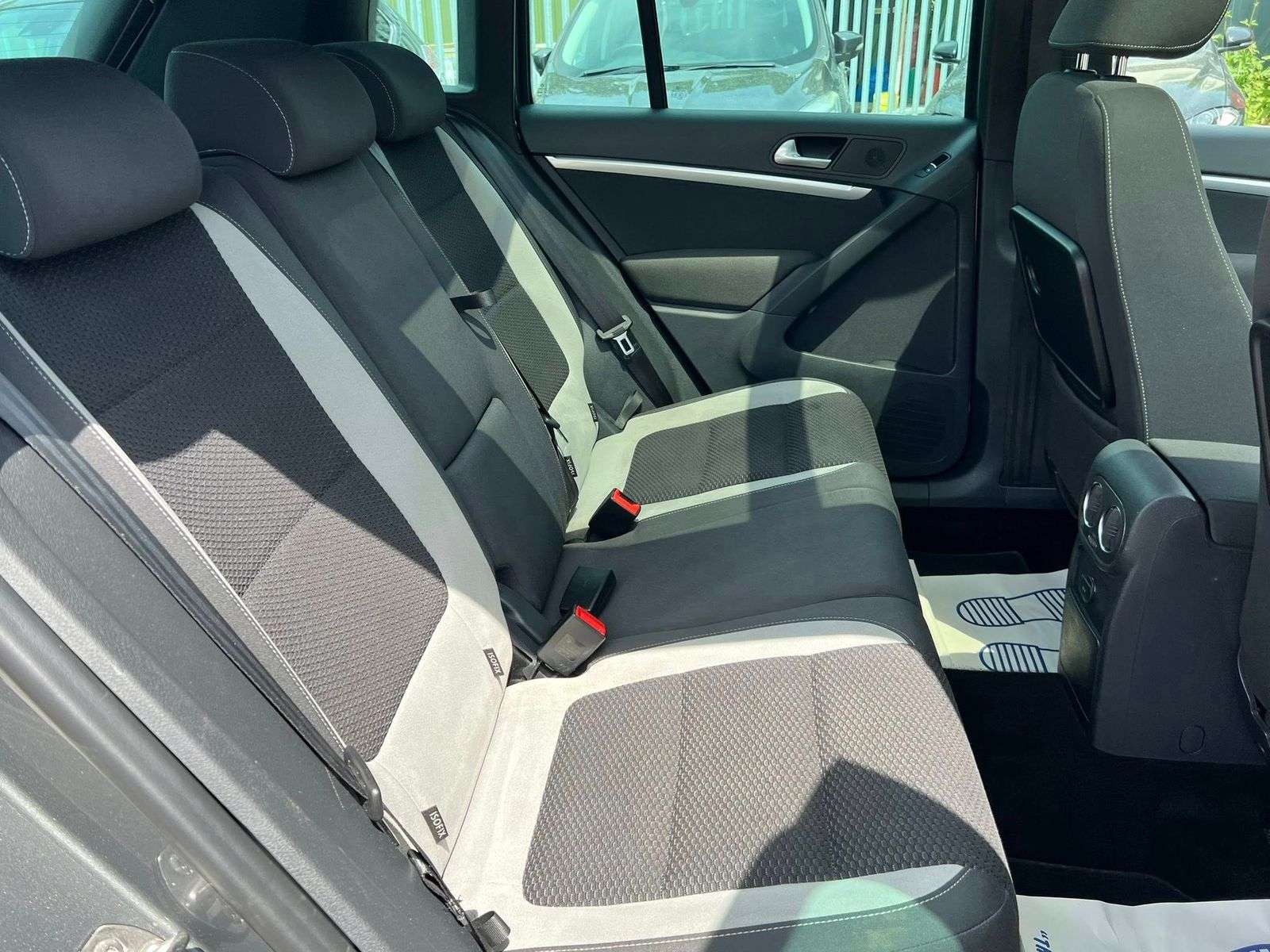 2015 VOLKSWAGEN TIGUAN 2015 VOLKSWAGEN TIGUAN