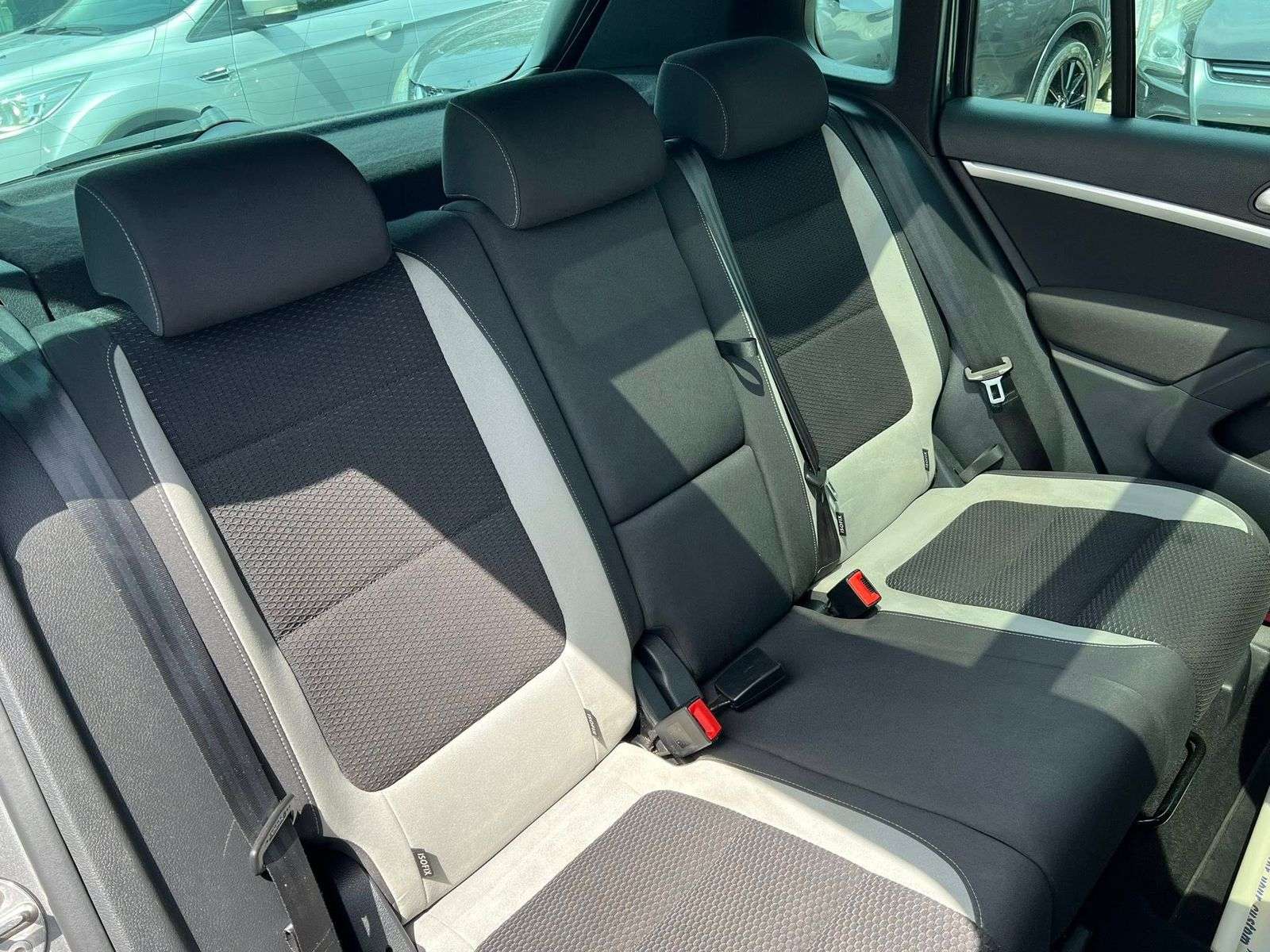 2015 VOLKSWAGEN TIGUAN 2015 VOLKSWAGEN TIGUAN