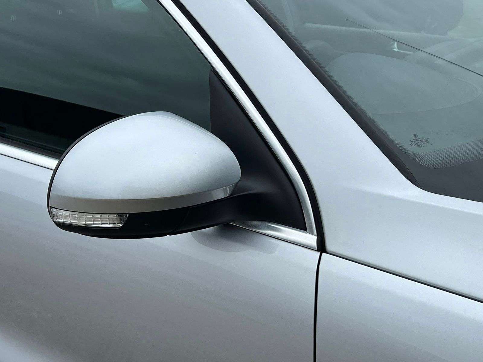 2015 VOLKSWAGEN TIGUAN 2015 VOLKSWAGEN TIGUAN