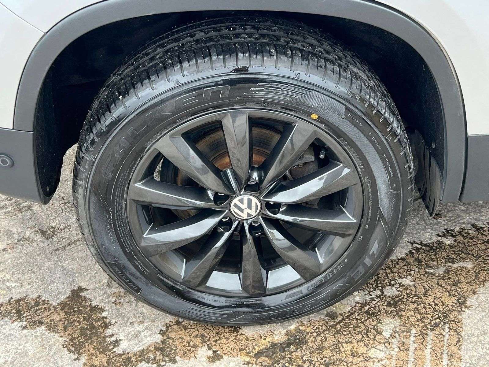 2015 VOLKSWAGEN TIGUAN 2015 VOLKSWAGEN TIGUAN