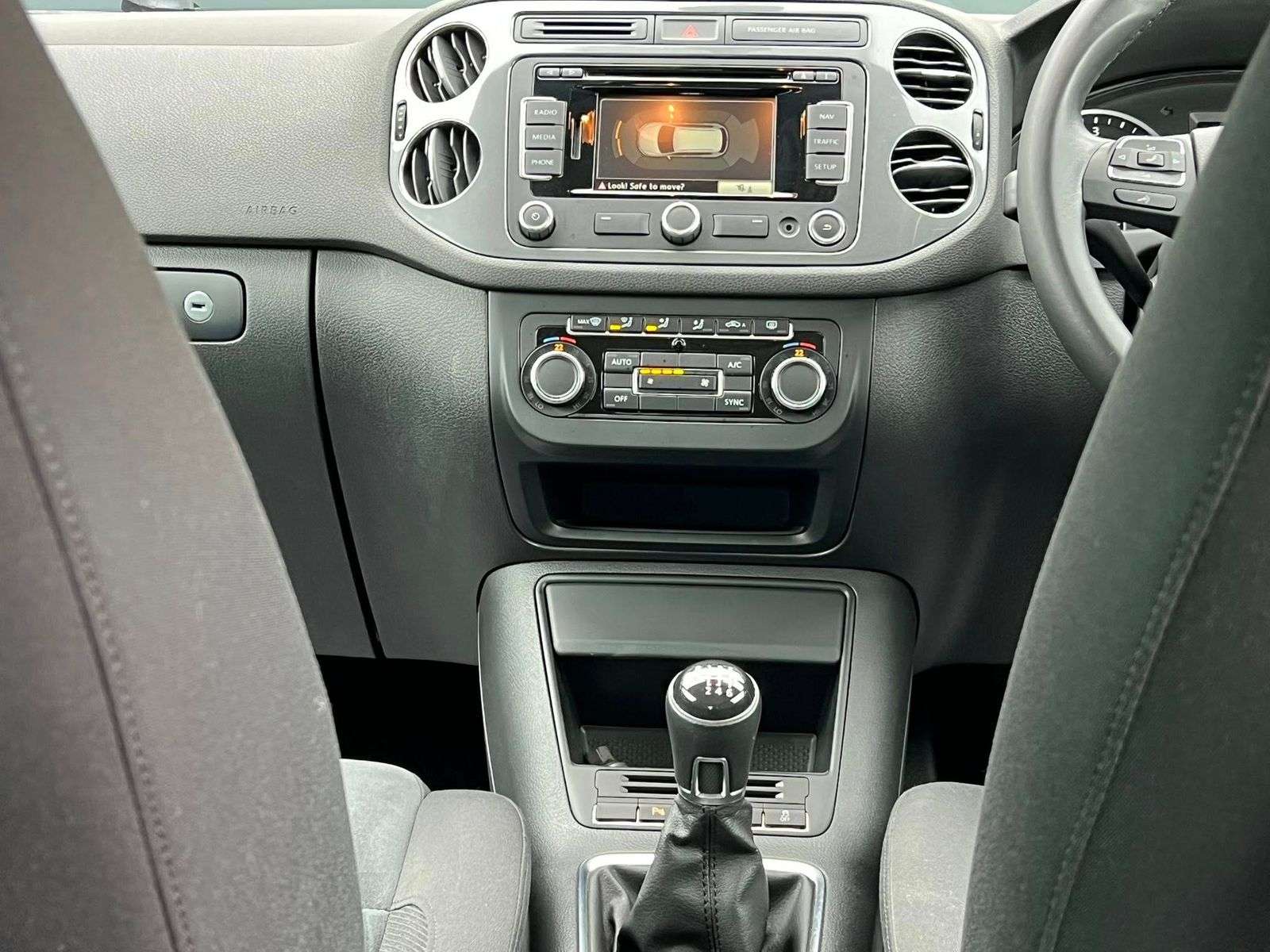 2015 VOLKSWAGEN TIGUAN 2015 VOLKSWAGEN TIGUAN