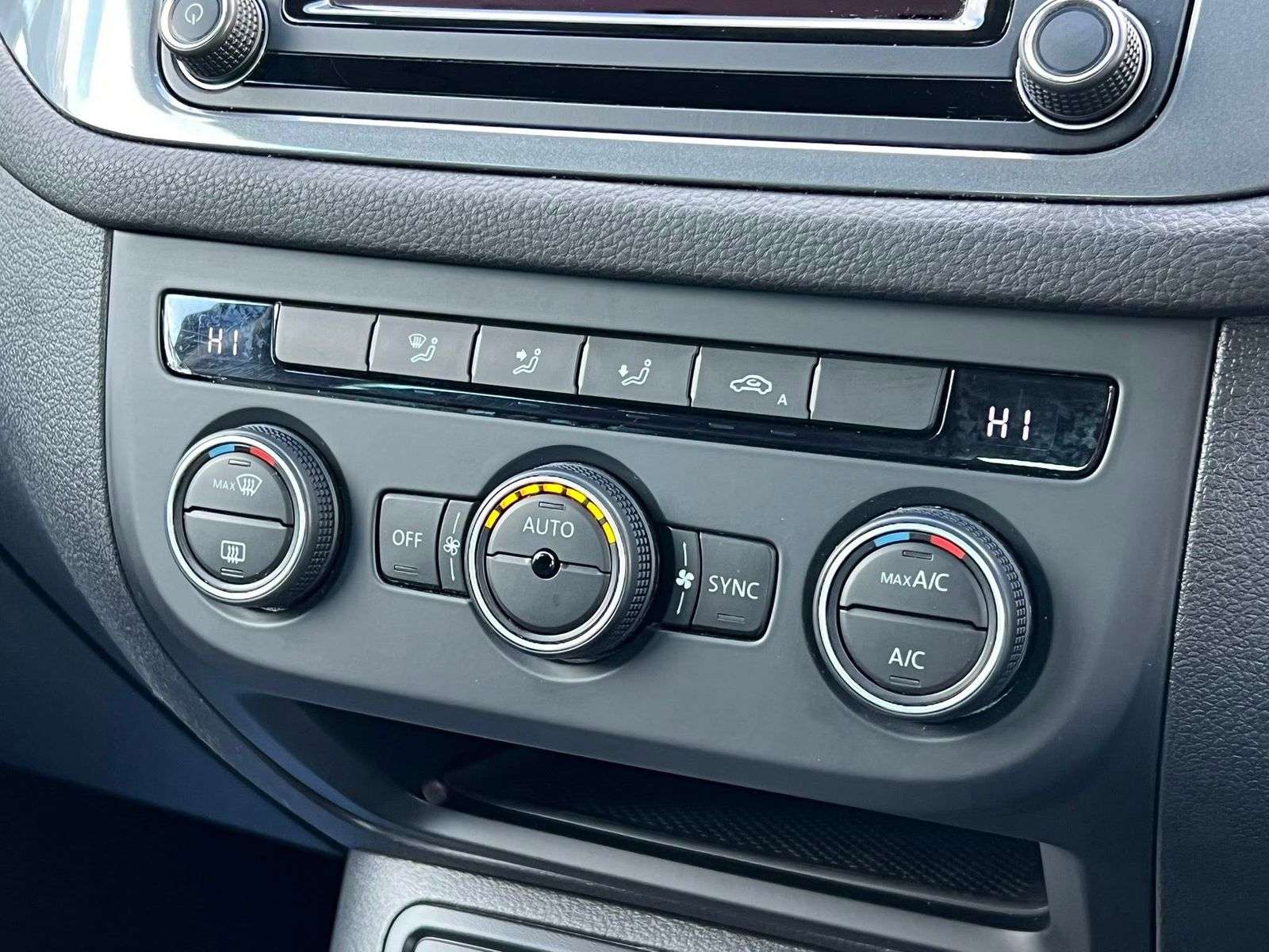 2016 VOLKSWAGEN TIGUAN 2016 VOLKSWAGEN TIGUAN