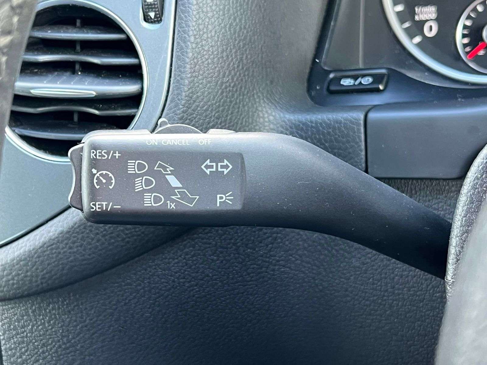 2016 VOLKSWAGEN TIGUAN 2016 VOLKSWAGEN TIGUAN