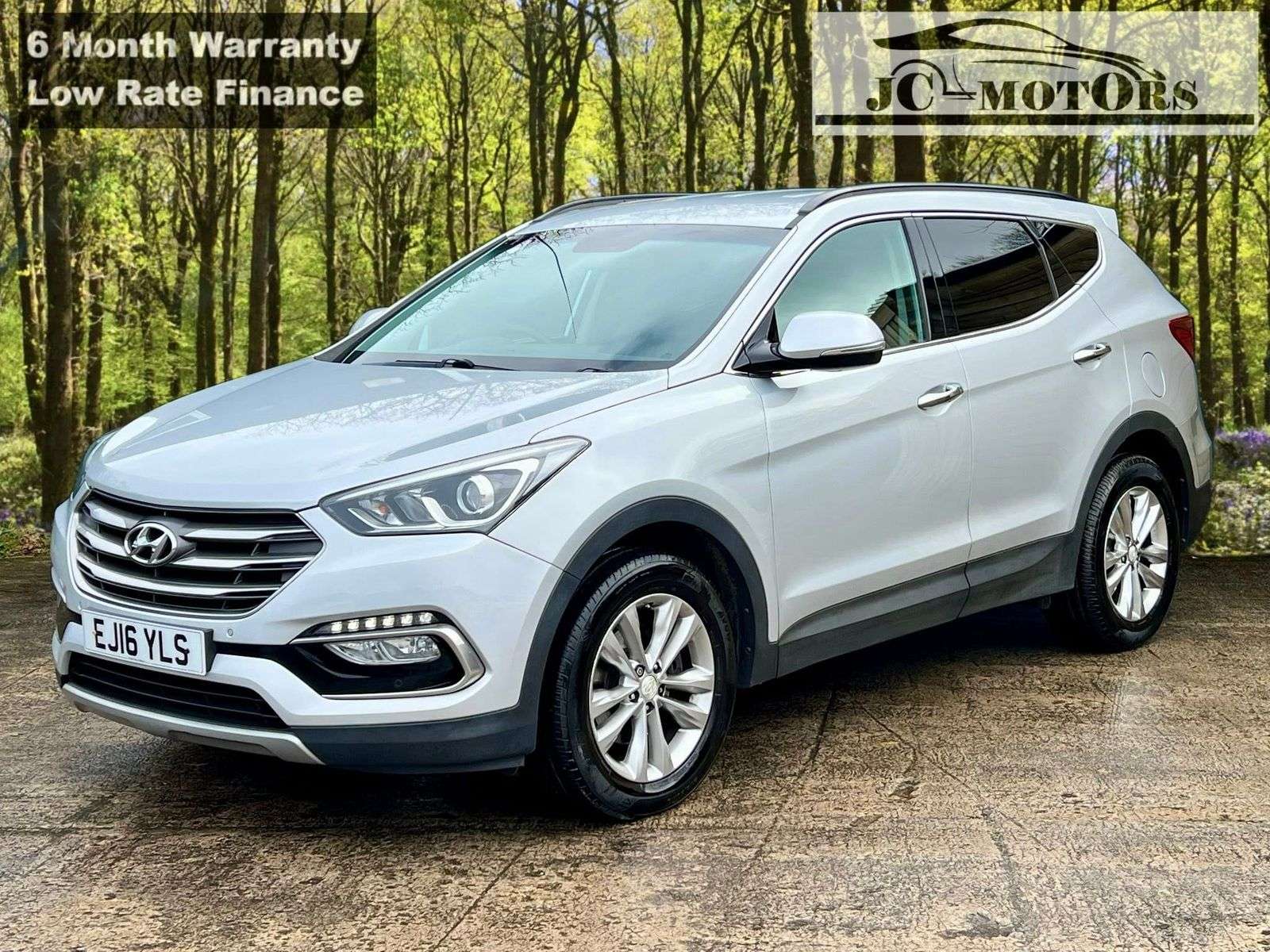 A 2016 HYUNDAI SANTA FE 2.2 CRDi Blue Drive Premium SUV 5dr Diesel Auto 4WD Euro 6 (s/s) (200 ps) A 2016 HYUNDAI SANTA FE 2.2 CRDi Blue Drive Premium SUV 5dr Diesel Auto 4WD Euro 6 (s/s) (200 ps)