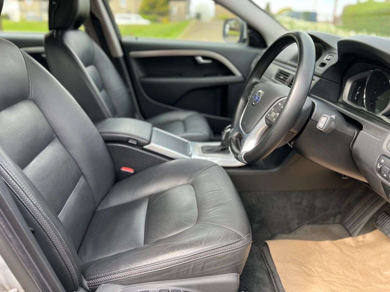 2013 VOLVO XC70 2013 VOLVO XC70