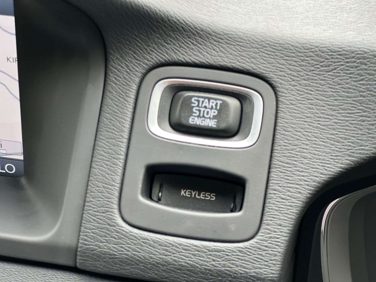 2013 VOLVO XC70 2013 VOLVO XC70