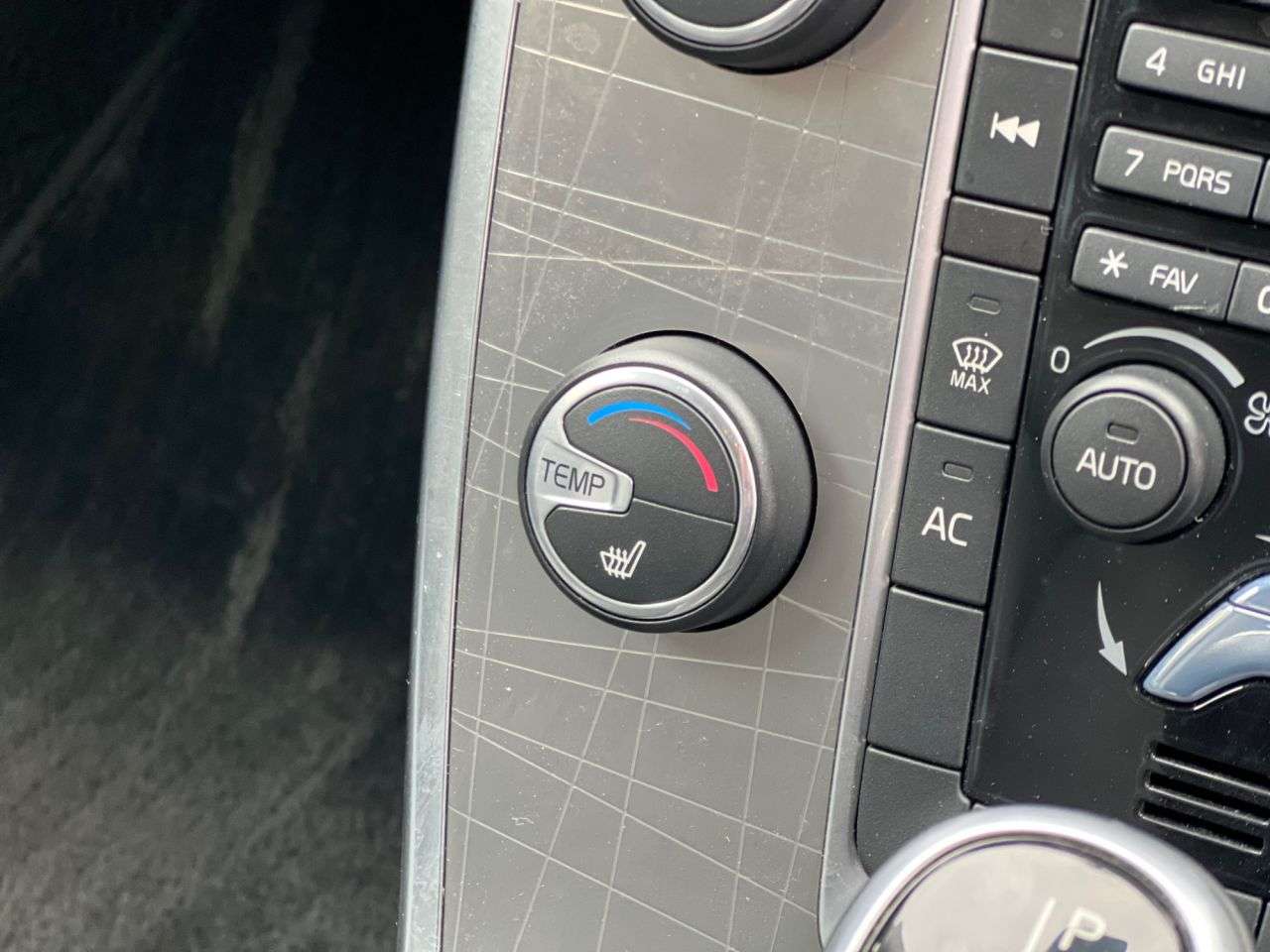 2013 VOLVO XC70 2013 VOLVO XC70