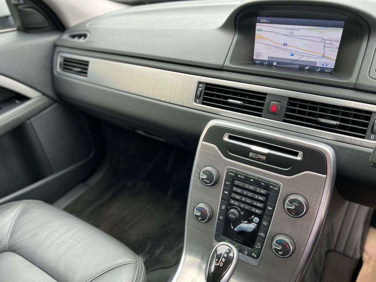 2013 VOLVO XC70 2013 VOLVO XC70