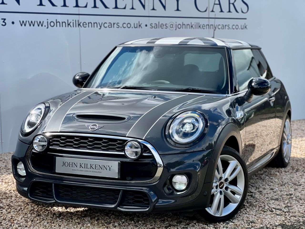 A 2018 MINI MINI COOPER S SPORT A 2018 MINI MINI COOPER S SPORT