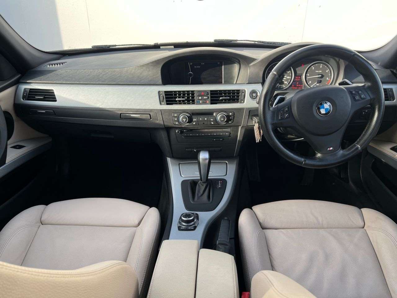 2011 BMW 3 SERIES 2011 BMW 3 SERIES