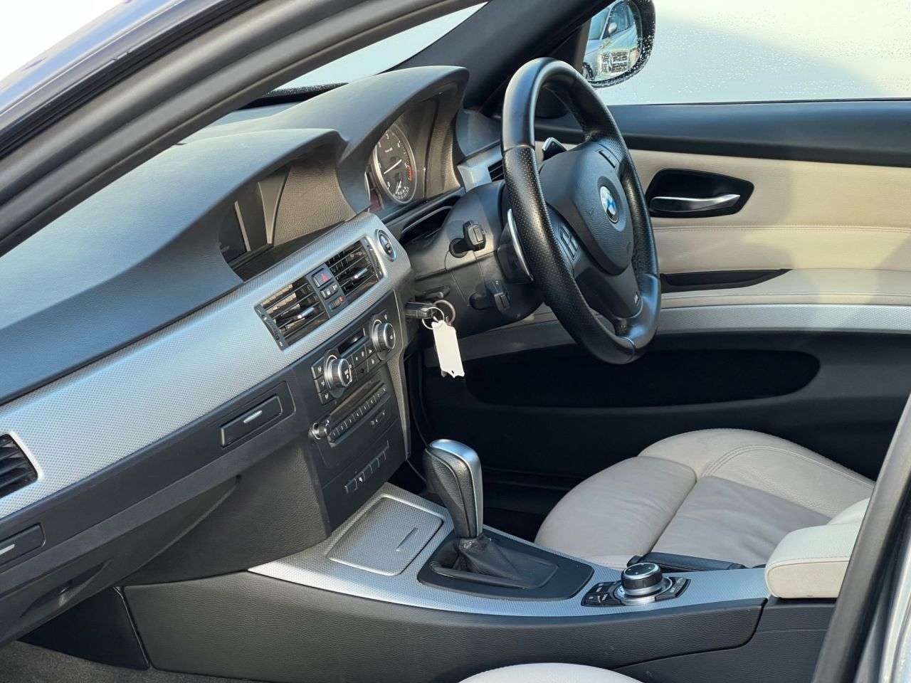 2011 BMW 3 SERIES 2011 BMW 3 SERIES