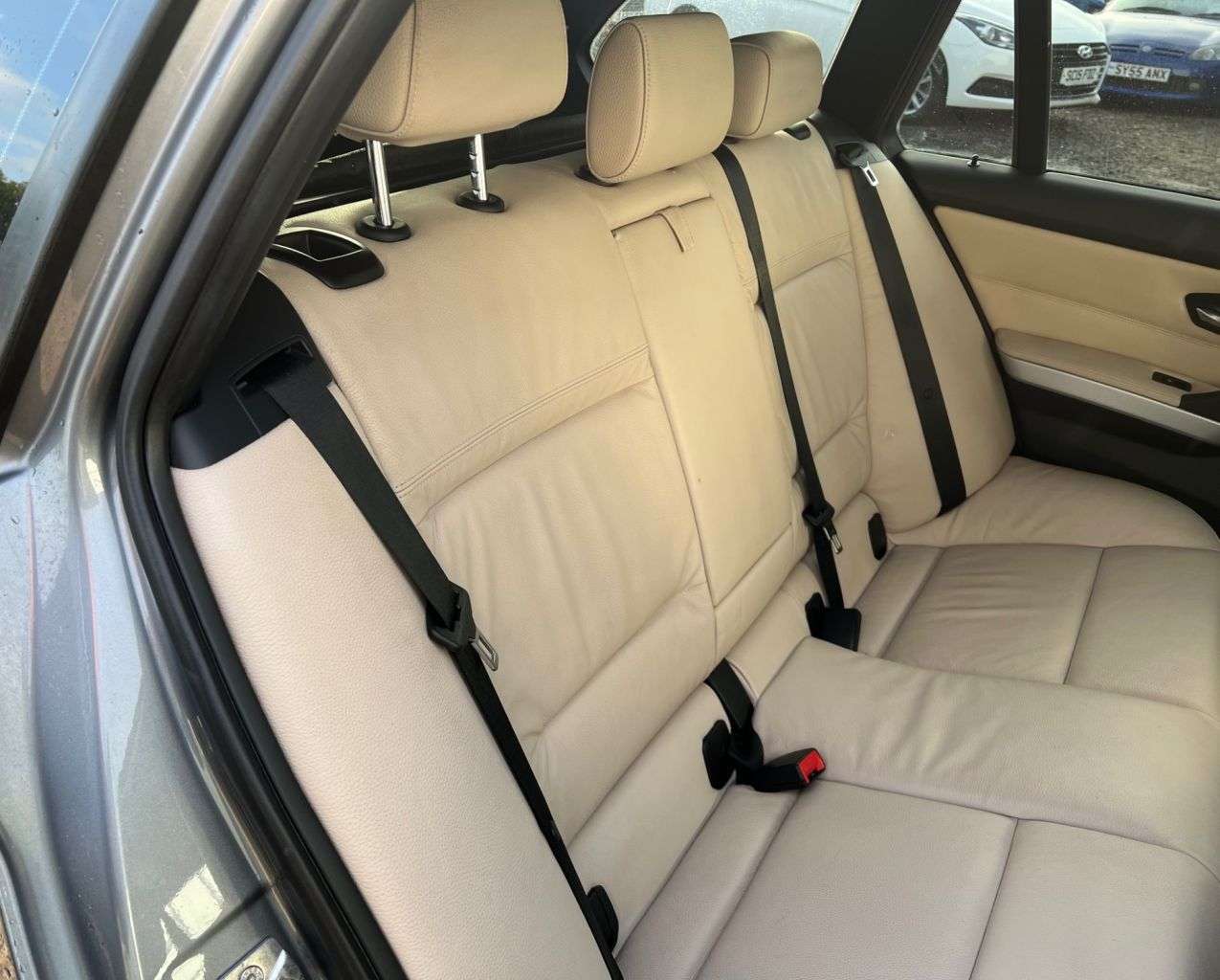 2011 BMW 3 SERIES 2011 BMW 3 SERIES