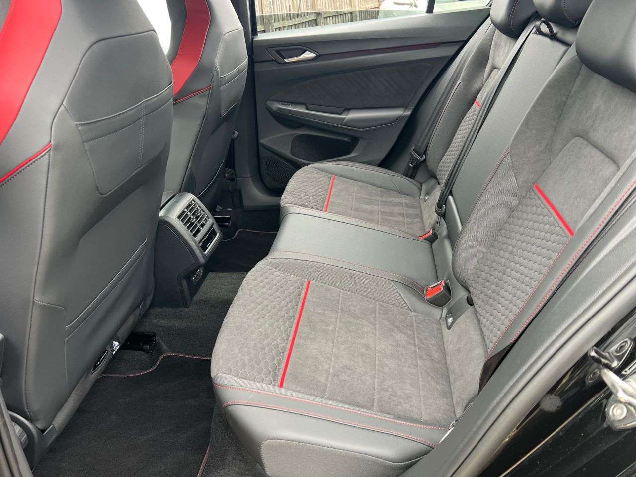 2025 VOLKSWAGEN GOLF 2025 VOLKSWAGEN GOLF