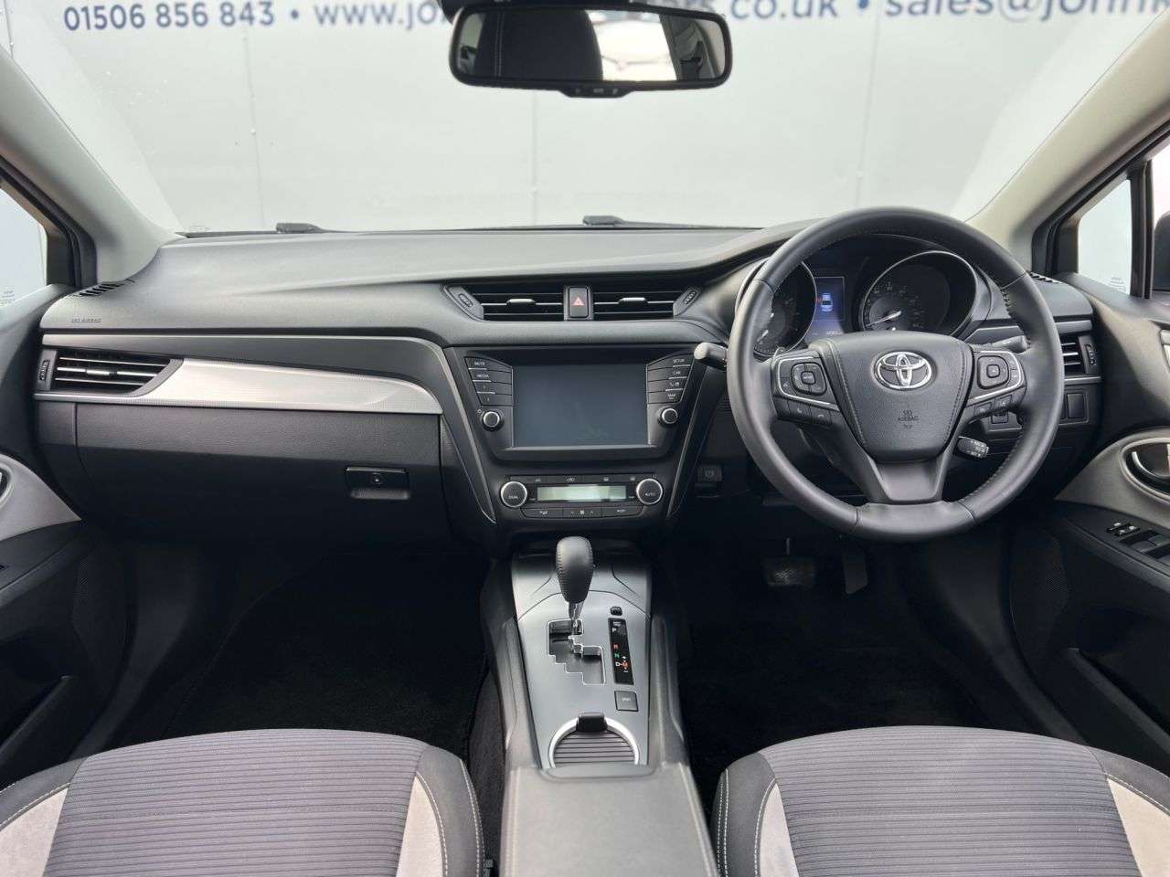 2017 TOYOTA AVENSIS 2017 TOYOTA AVENSIS