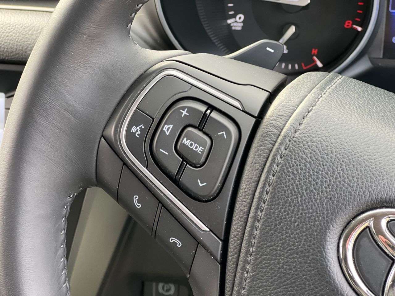 2017 TOYOTA AVENSIS 2017 TOYOTA AVENSIS