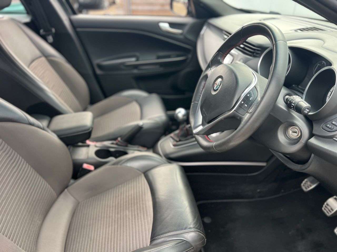 2015 ALFA ROMEO GIULIETTA 2015 ALFA ROMEO GIULIETTA