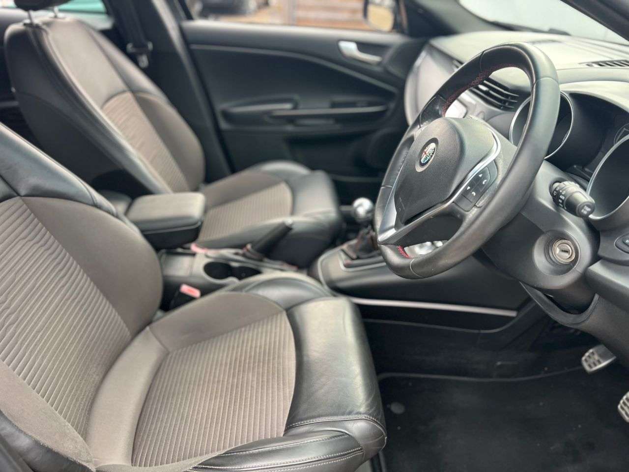 2015 ALFA ROMEO GIULIETTA 2015 ALFA ROMEO GIULIETTA