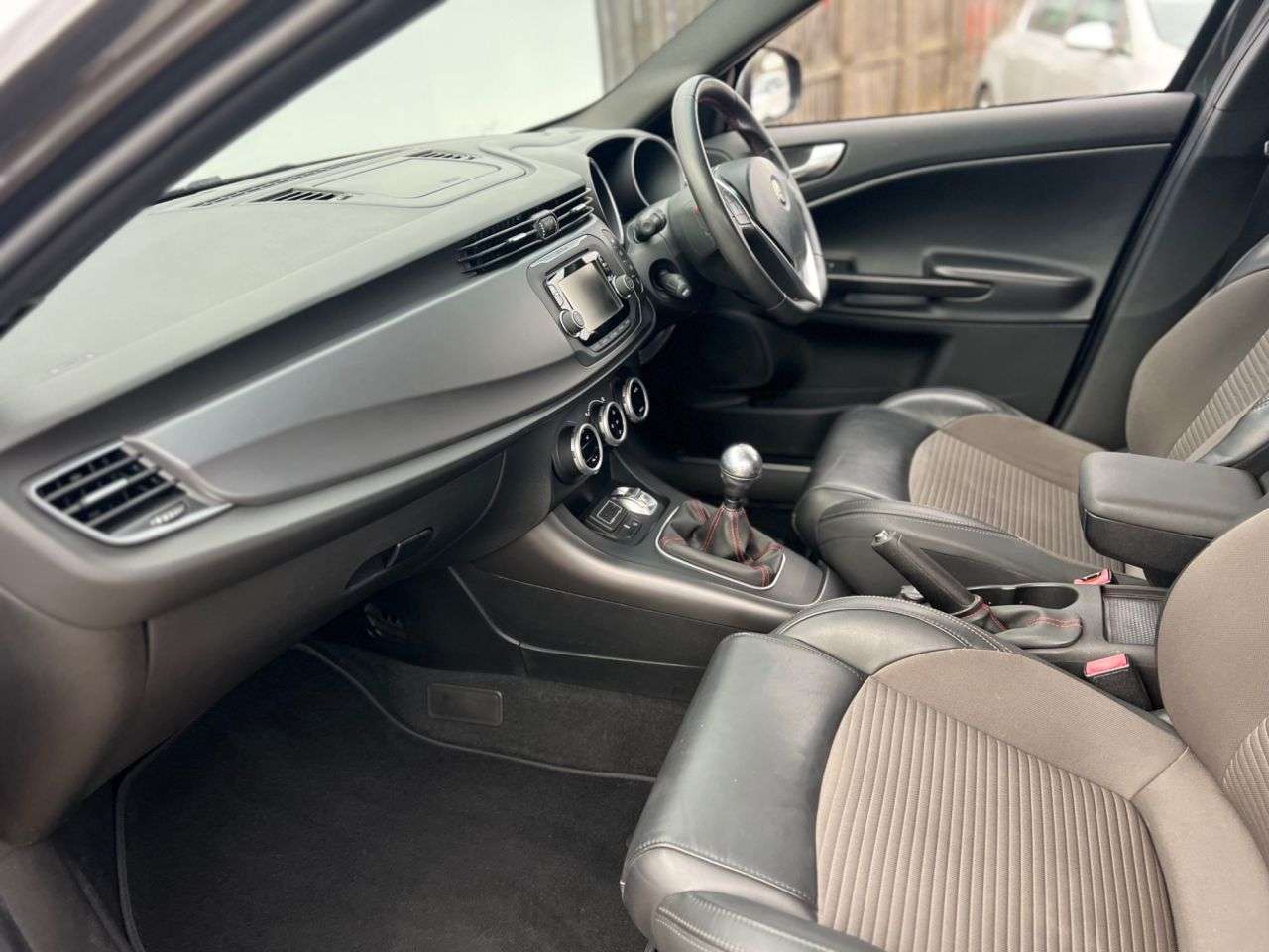 2015 ALFA ROMEO GIULIETTA 2015 ALFA ROMEO GIULIETTA