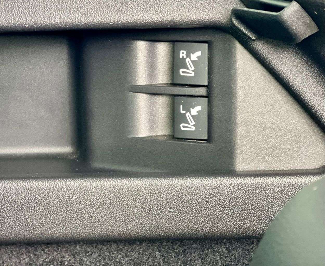 2019 LAND ROVER DISCOVERY SPORT 2019 LAND ROVER DISCOVERY SPORT