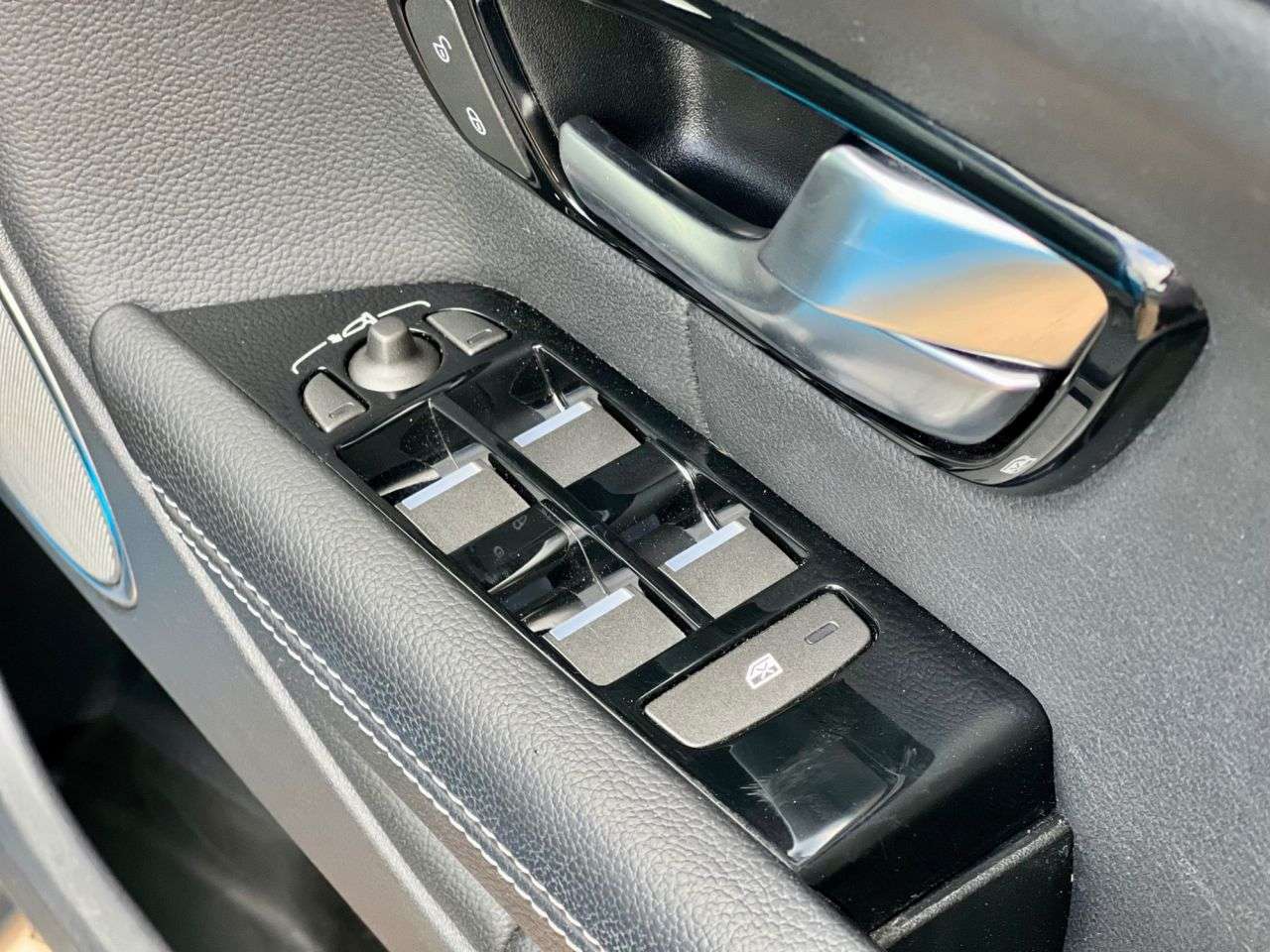 2018 LAND ROVER RANGE ROVER EVOQUE 2018 LAND ROVER RANGE ROVER EVOQUE