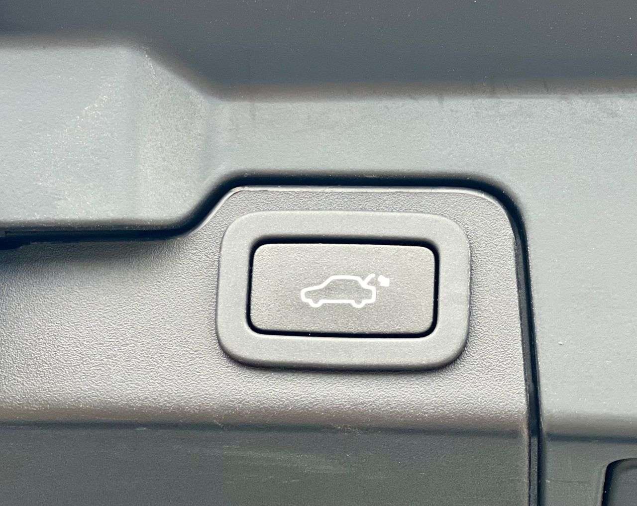 2018 LAND ROVER RANGE ROVER EVOQUE 2018 LAND ROVER RANGE ROVER EVOQUE