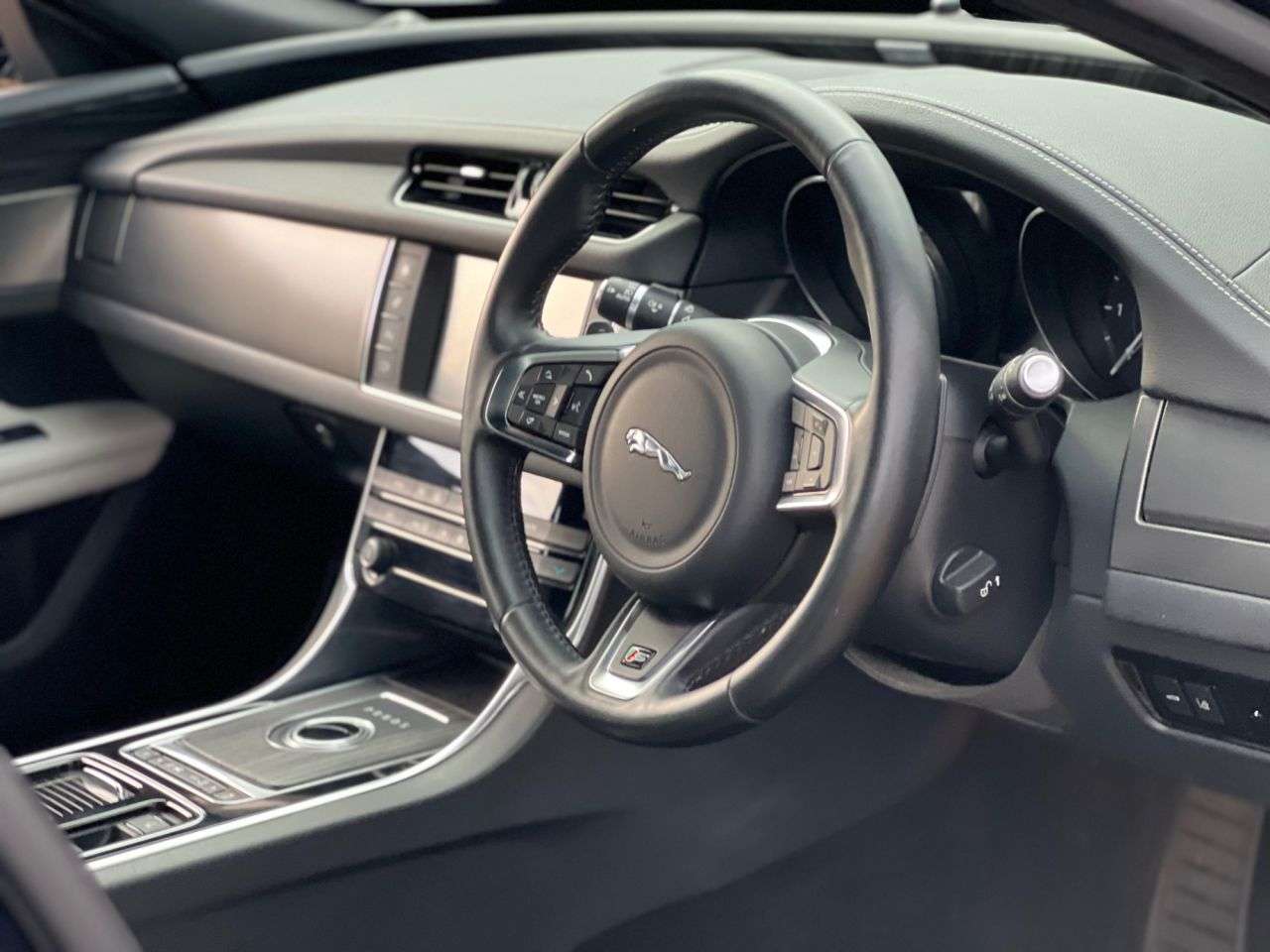 2016 JAGUAR XF 2016 JAGUAR XF