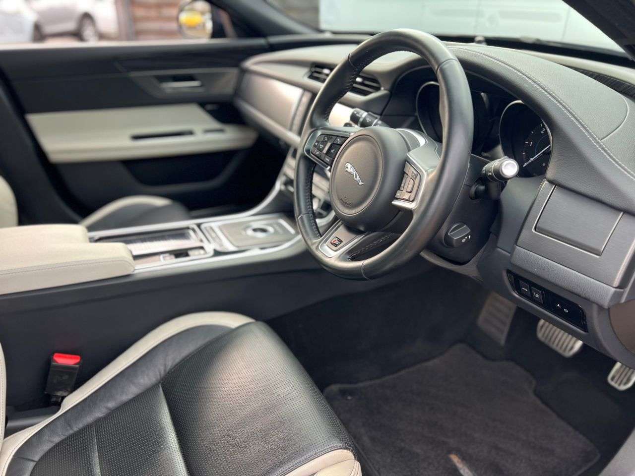 2016 JAGUAR XF 2016 JAGUAR XF