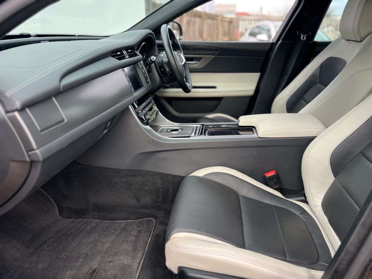 2016 JAGUAR XF 2016 JAGUAR XF