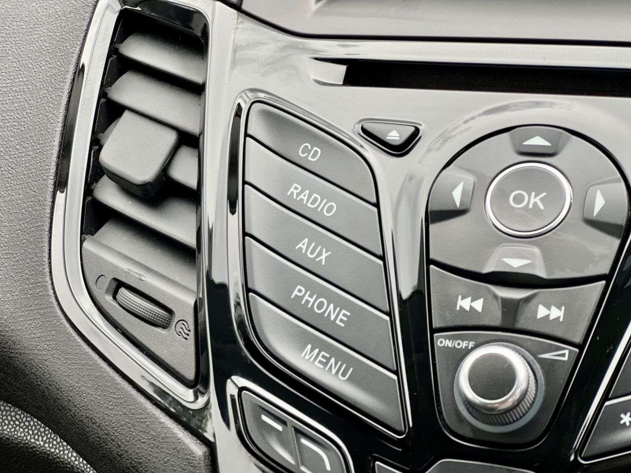 2016 FORD FIESTA 2016 FORD FIESTA