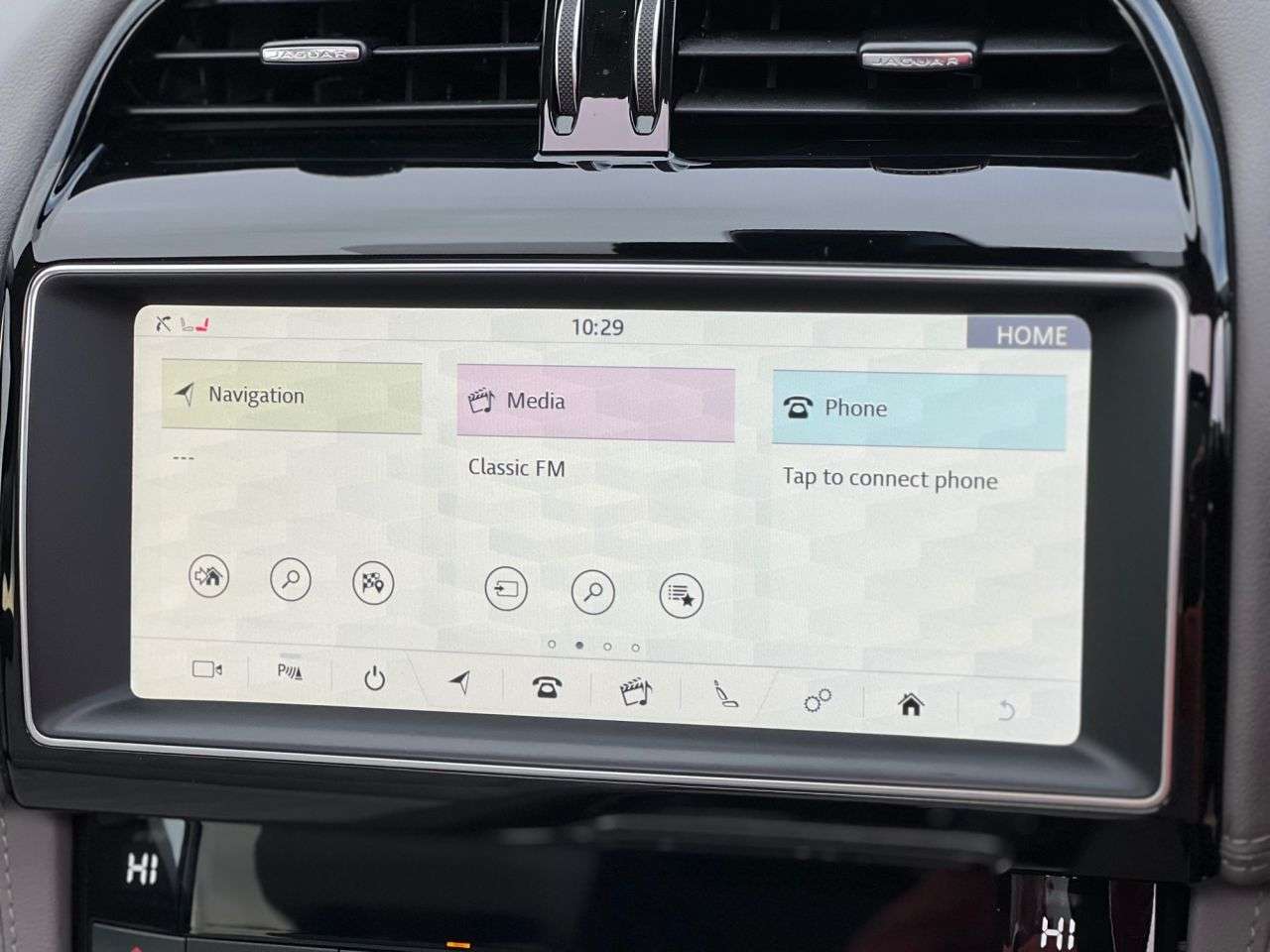 2018 JAGUAR F-PACE 2018 JAGUAR F-PACE