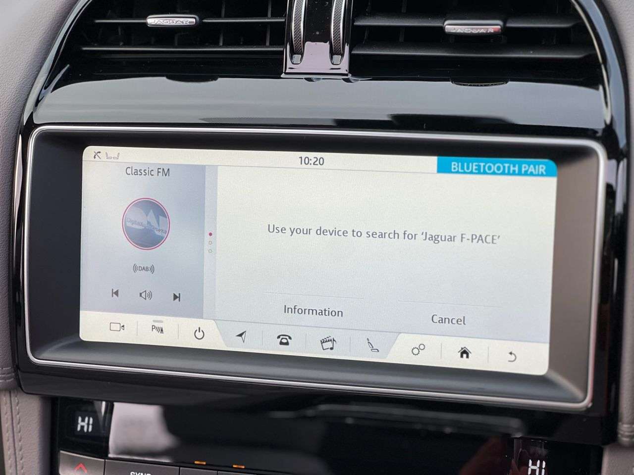 2018 JAGUAR F-PACE 2018 JAGUAR F-PACE