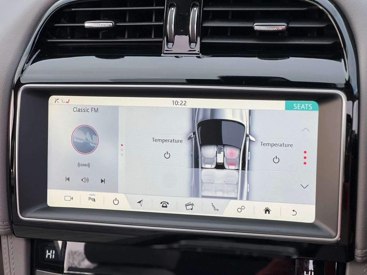 2018 JAGUAR F-PACE 2018 JAGUAR F-PACE