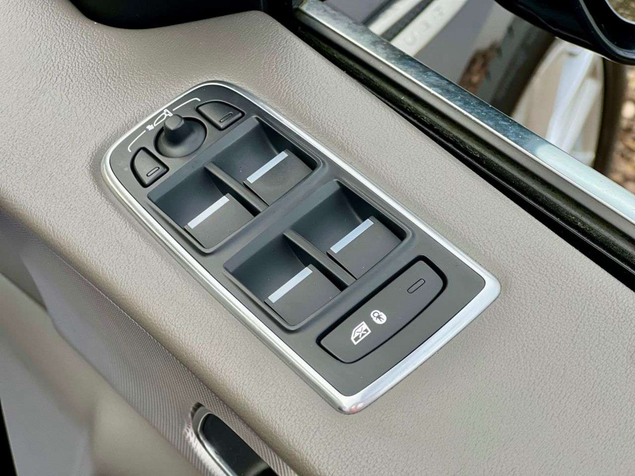 2018 JAGUAR F-PACE 2018 JAGUAR F-PACE