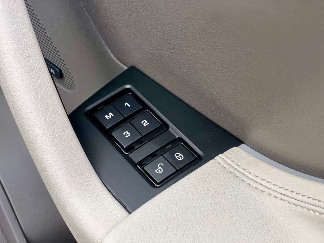 2018 JAGUAR F-PACE 2018 JAGUAR F-PACE