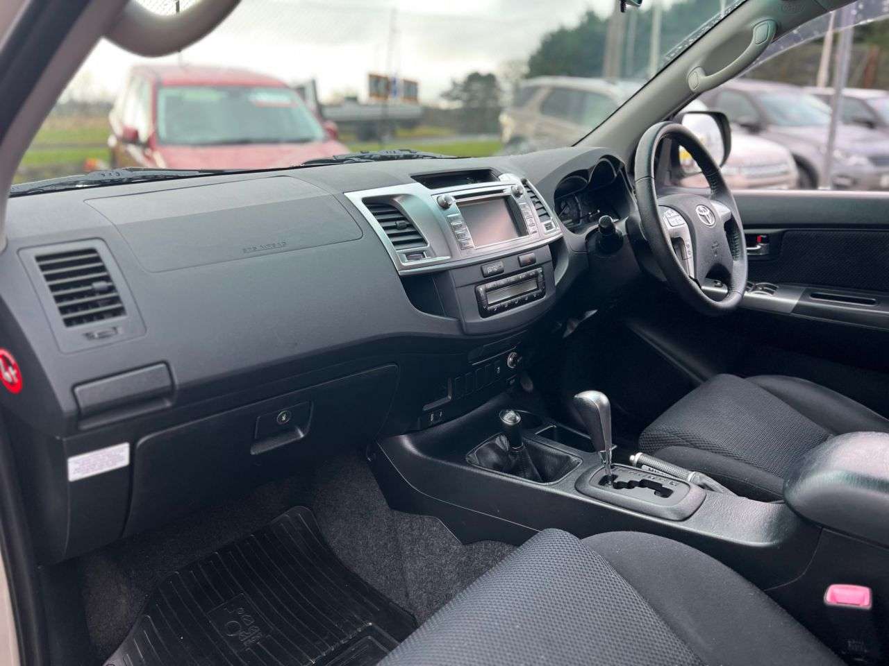 2014 TOYOTA HI-LUX 2014 TOYOTA HI-LUX