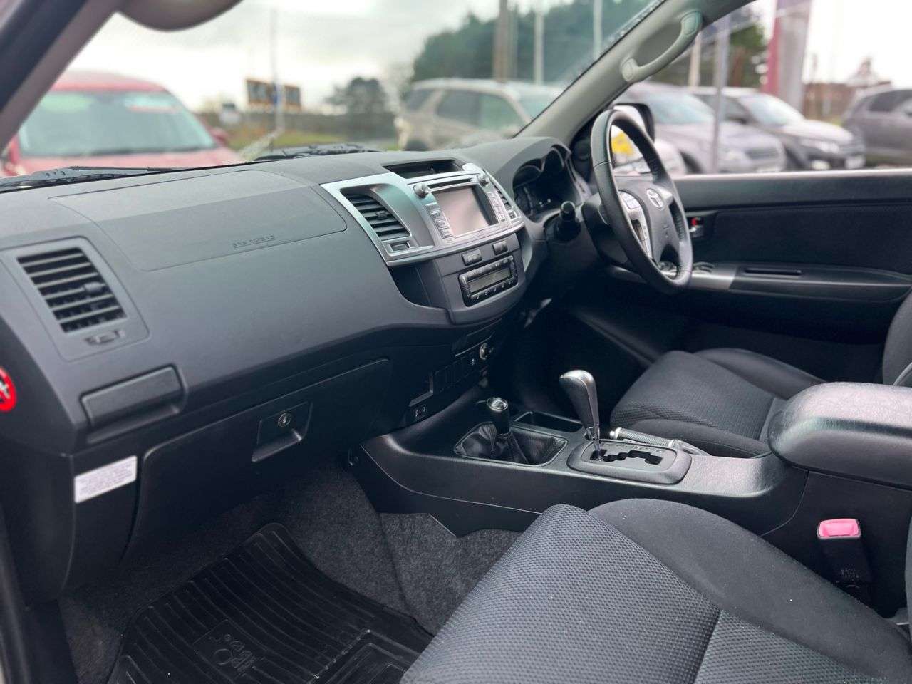 2014 TOYOTA HI-LUX 2014 TOYOTA HI-LUX