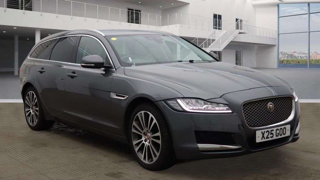 A 2018 JAGUAR XF 2.0d Portfolio Sportbrake 5dr Diesel Auto AWD Euro 6 (s/s) (240 ps) A 2018 JAGUAR XF 2.0d Portfolio Sportbrake 5dr Diesel Auto AWD Euro 6 (s/s) (240 ps)