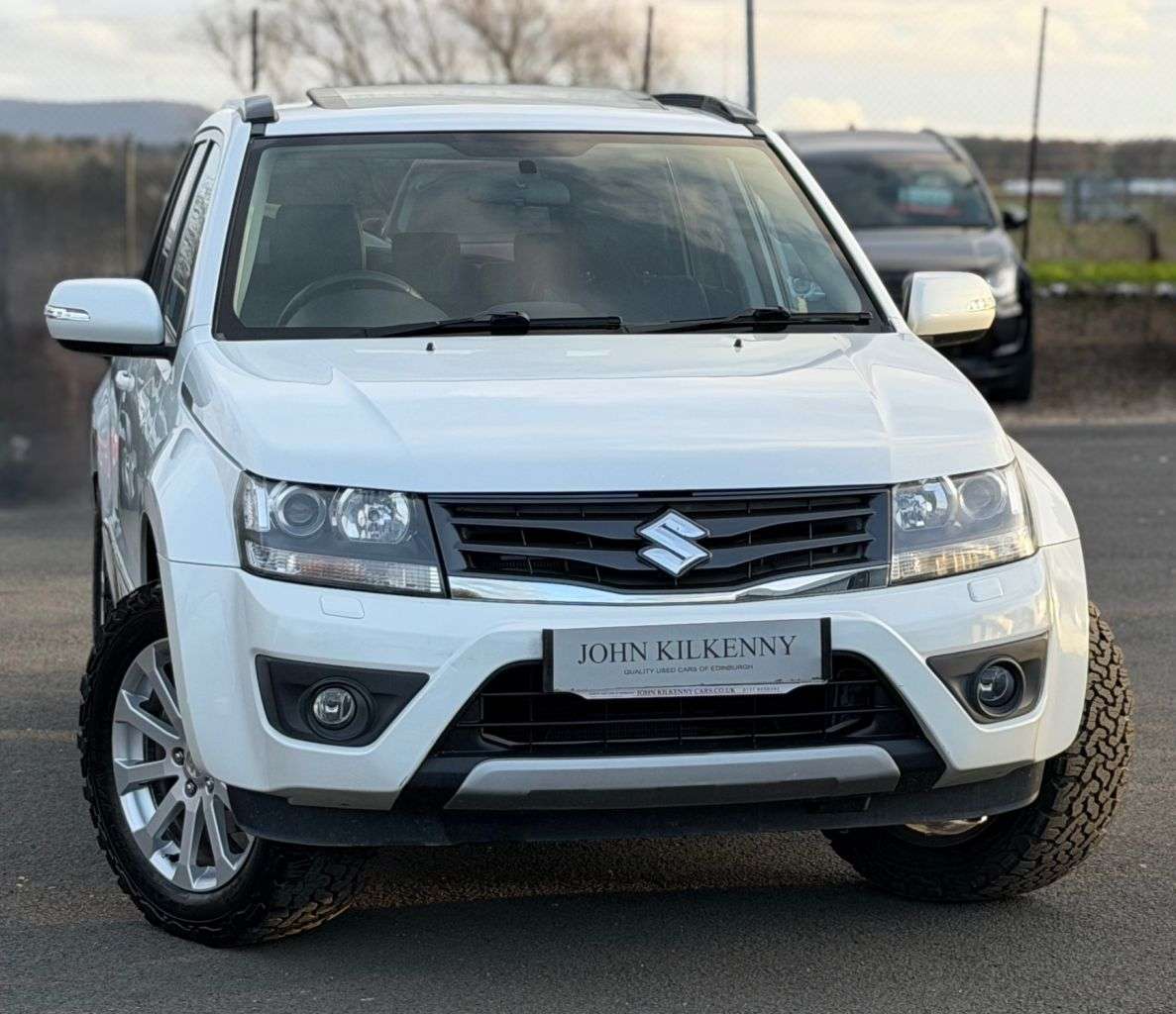 A 2014 SUZUKI GRAND VITARA 2.4 VVT SZ5 SUV 5dr Petrol Auto 4WD Euro 5 (169 ps) A 2014 SUZUKI GRAND VITARA 2.4 VVT SZ5 SUV 5dr Petrol Auto 4WD Euro 5 (169 ps)