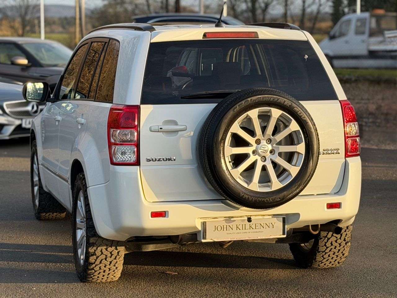 A 2014 SUZUKI GRAND VITARA 2.4 VVT SZ5 SUV 5dr Petrol Auto 4WD Euro 5 (169 ps) A 2014 SUZUKI GRAND VITARA 2.4 VVT SZ5 SUV 5dr Petrol Auto 4WD Euro 5 (169 ps)