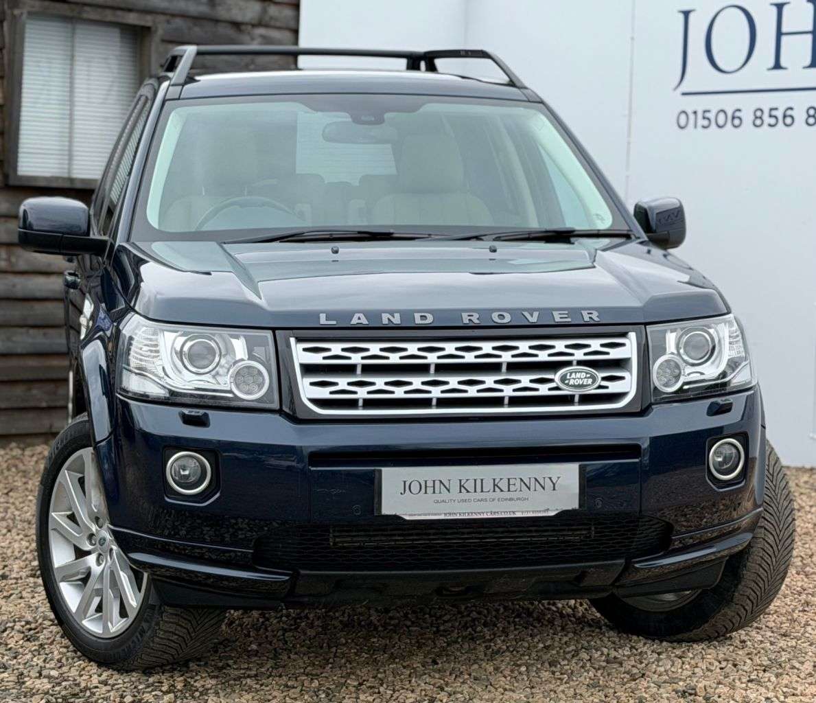 A 2013 LAND ROVER FREELANDER 2 2.2 SD4 HSE SUV 5dr Diesel CommandShift 4WD Euro 5 (190 ps) A 2013 LAND ROVER FREELANDER 2 2.2 SD4 HSE SUV 5dr Diesel CommandShift 4WD Euro 5 (190 ps)